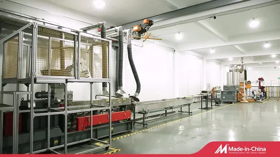 Пластиковые детали HDMI, формируемые в результате литья под давлением, используемые в автомобилестроении / автомобилестроении